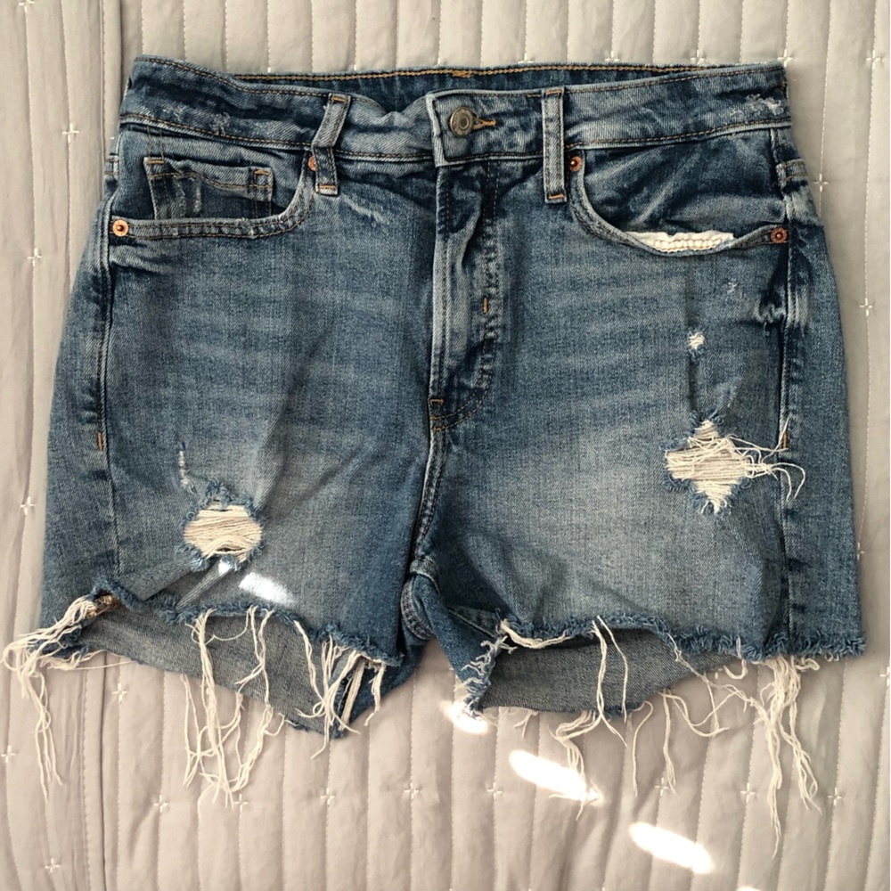 EUC! High-Waisted O.G. Straight Cut-Off Jean Short